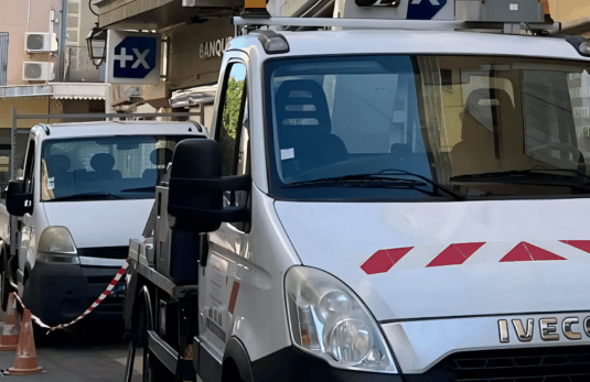 Notre artisan couvreur intervient en urgence pour toute fuite de toiture à Apt