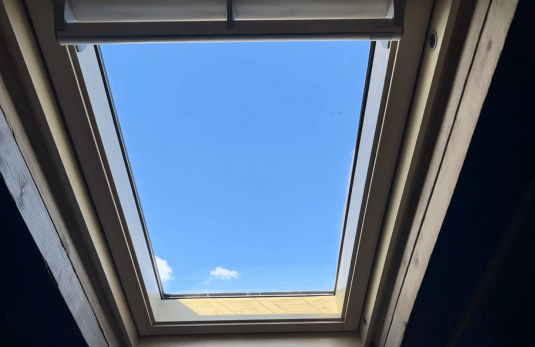 Pose de velux à Sorgues Réalisation de pose de velux par un installateur de velux à Sorgues