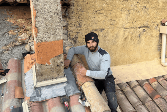 Pose et réparation de pied de solins à Avignon (84) Pose et réparation de pied de solins à Avignon (84)