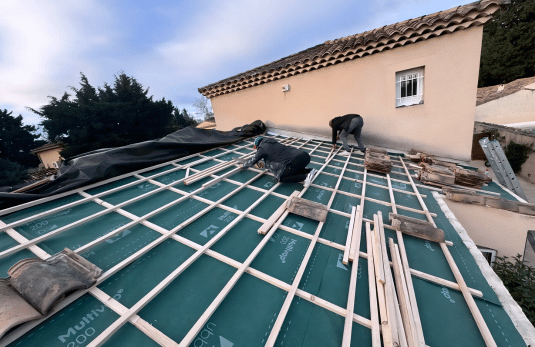 Travaux de toiture à Cavaillon Réalisation de travaux de toiture par un couvreur à Cavaillon