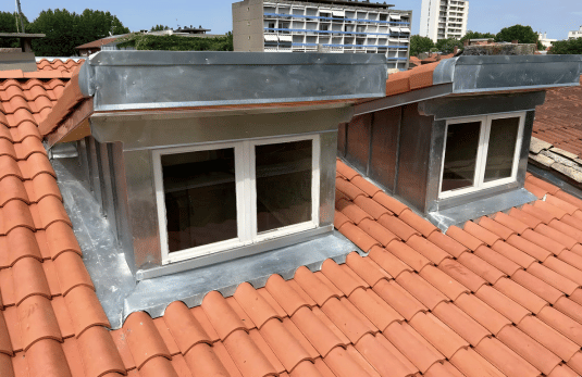 Travaux de zinguerie à Carpentras Réalisation de travaux de zinguerie par un couvreur zingueur à Carpentras