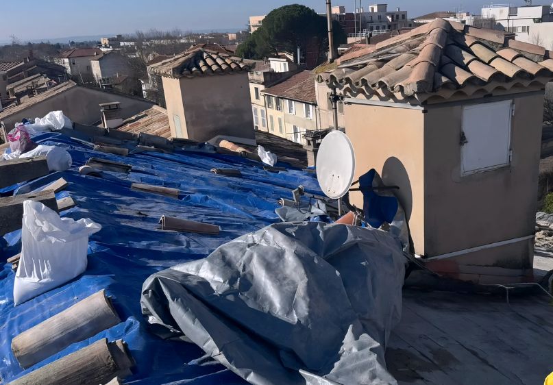 Détection et recherche de fuite sur toiture par un expert à Avignon